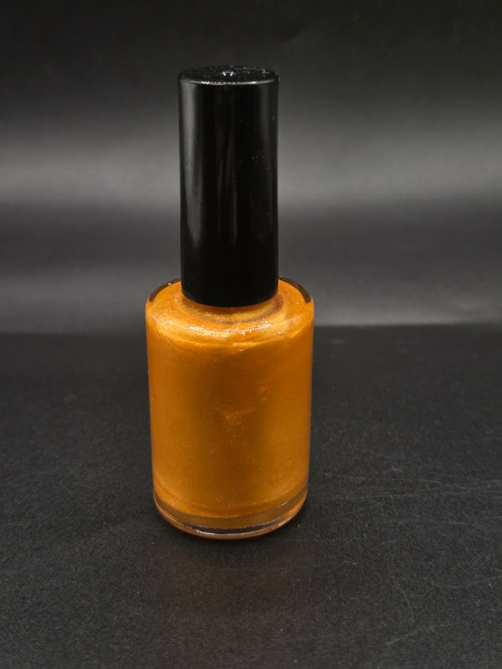 Solar Flare Irilune nail polish, 15 ml bottle